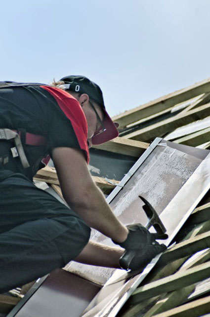 Fachowe wykonanie takich elementów jak kosze dachowe wymaga wiedzy i dowiadczenia