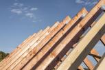 Jakie s zalety budowy dachu z wizarw drewnianych?